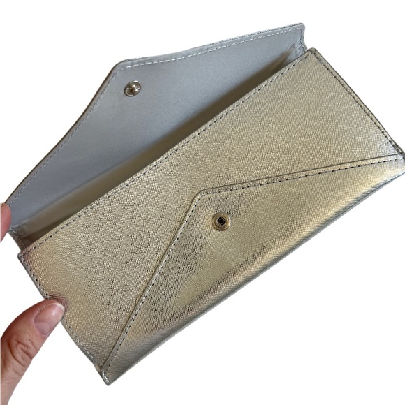 Michael Kors Silver wallet pouch - Picture 3 of 8